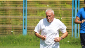 Nikić ostaje na klupi Bratstva