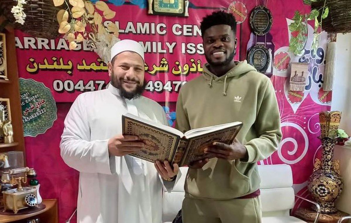 Prešao na islam, otkrio novo ime, pa poručio da se "samo šali"