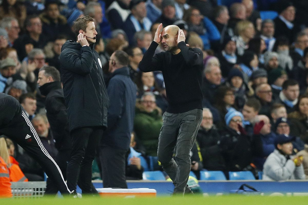 Guardiola kritikovao defanzivca: "Treba odlučiti želi li se boriti ili ne" Guardiola kritikovao defanzivca: "Treba odlučiti želi li se boriti ili ne"