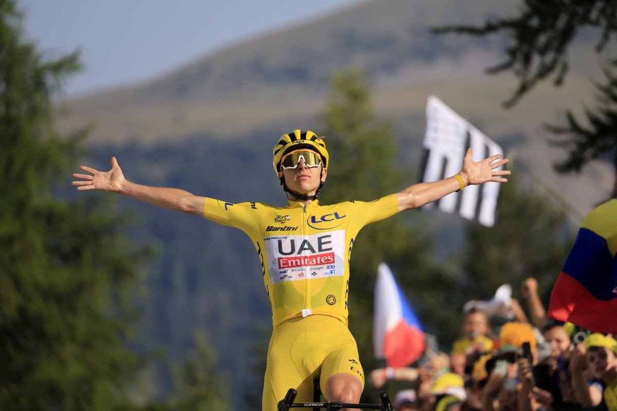 Veliki dan za Sloveniju: Tadej Pogačar osvojio Tour de France i ispisao historiju biciklizma