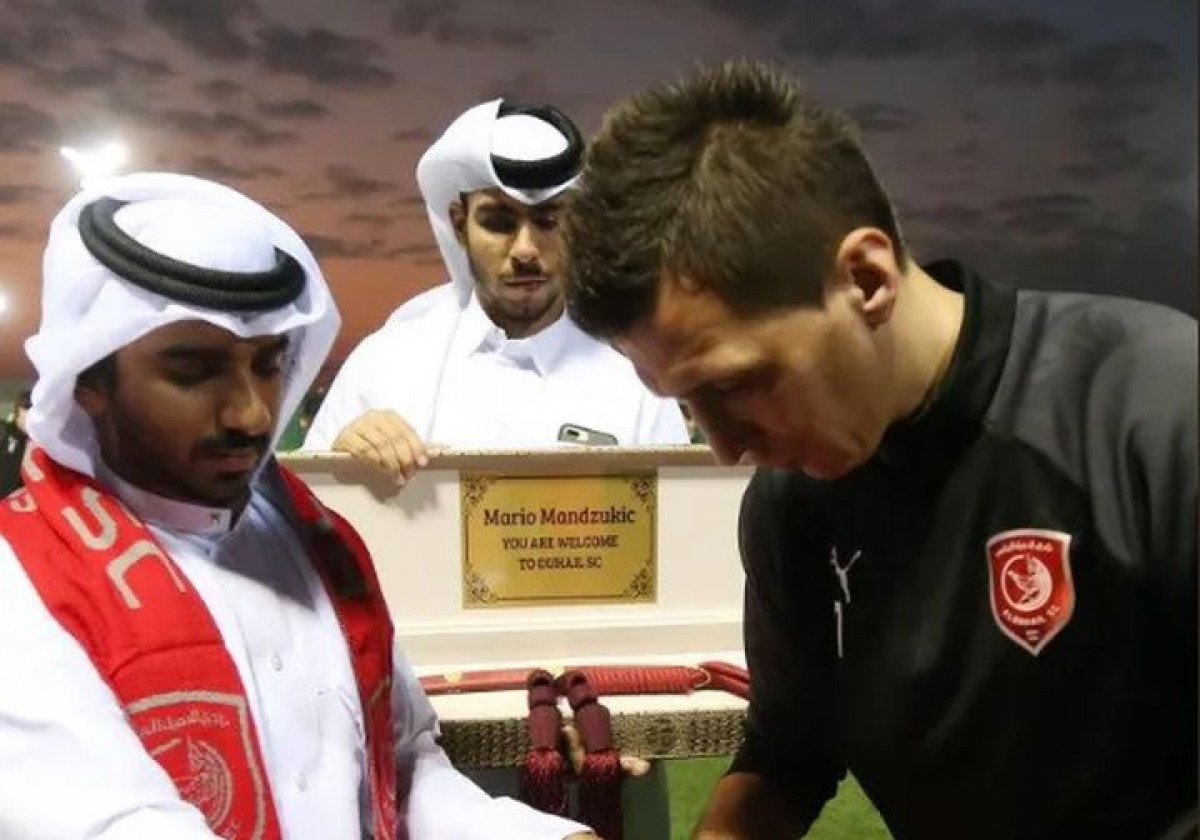 Mario Mandžukić dočekan kao kralj na prvom treningu Al Duhaila