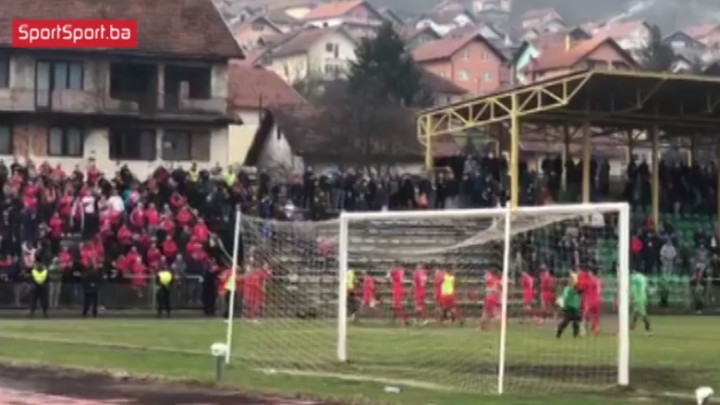 Usprkos porazu, Red Army je uz igrače FK Velež