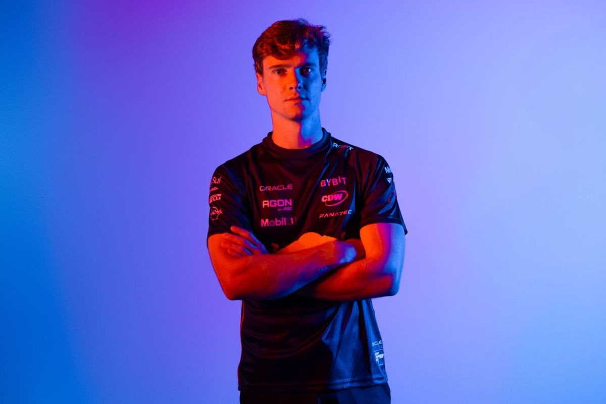 Oracle Red Bull Sim Racing ima najuspješnije vozače u historiji F1 Sim Racinga, stigao Jarno Opmeer Oracle Red Bull Sim Racing ima najuspješnije vozače u historiji F1 Sim Racinga, stigao Jarno Opmeer