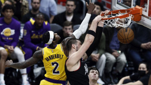 Philadelphia razbila Lakerse i nanijela im jedan od najtežih poraza u historiji!