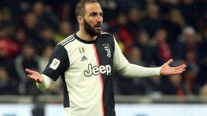 Kraj za Pipitu u Juventusu: Higuain odbija da se vrati u Italiju!