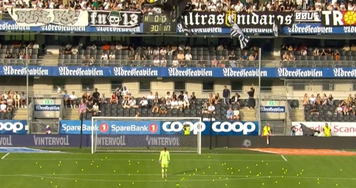 Prekinuta utakmica dva poznata kluba, navijači zbog VAR-a izazvali totalni haos na stadionu