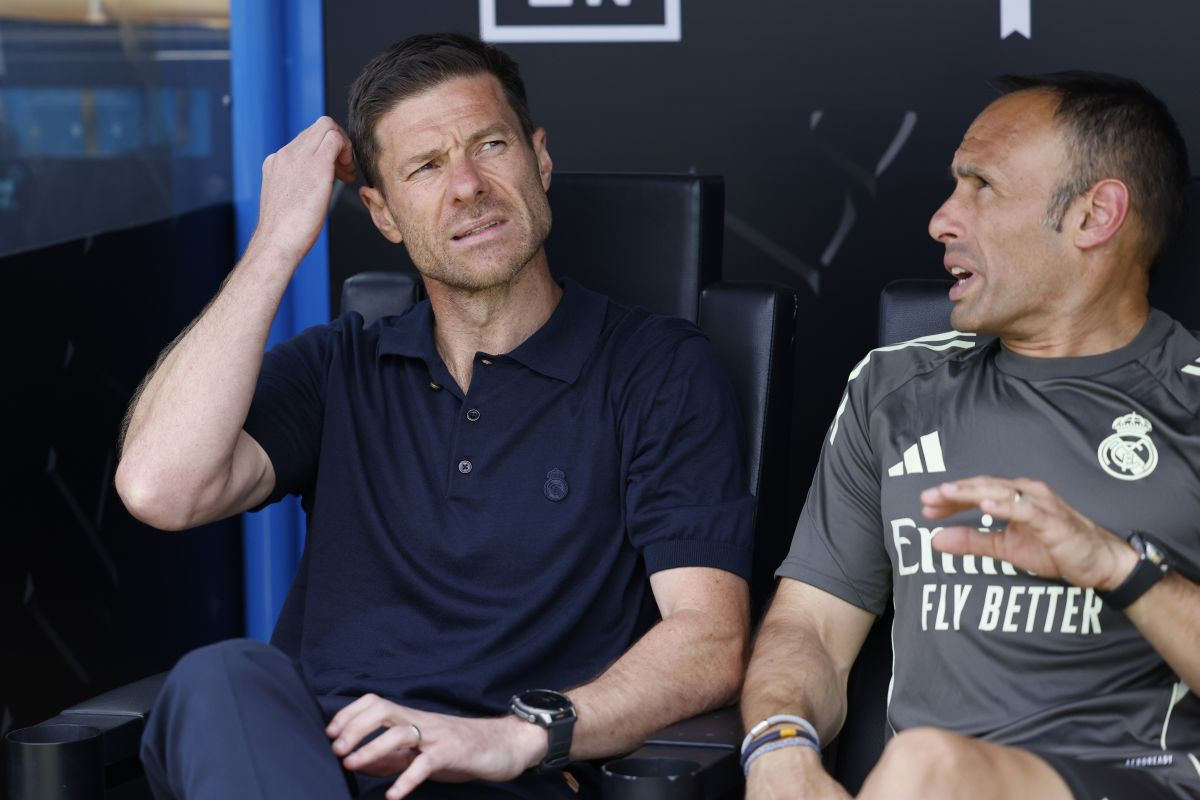 Radikalna promjena i Xabi Alonso stavlja veto na njegov odlazak: "Ključan je za moje planove" Radikalna promjena i Xabi Alonso stavlja veto na njegov odlazak: "Ključan je za moje planove"