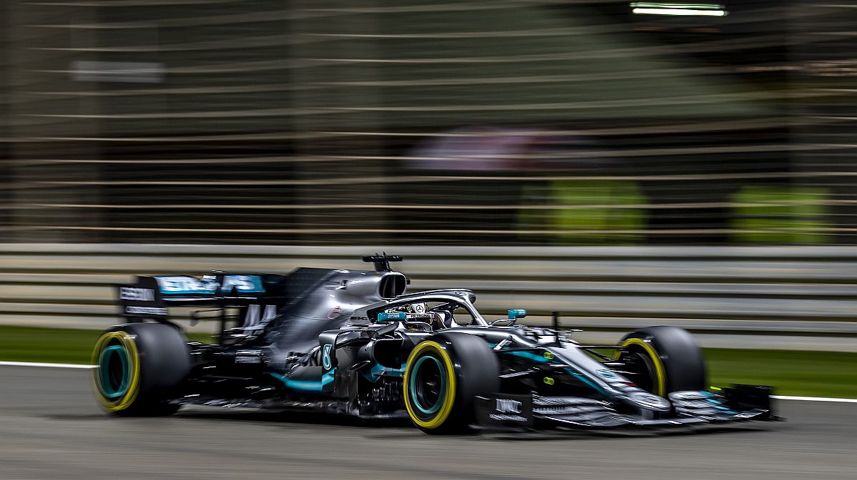 Mercedes ponovo dominira: Hamilton slavio u Bahrainu, Bottas drugi