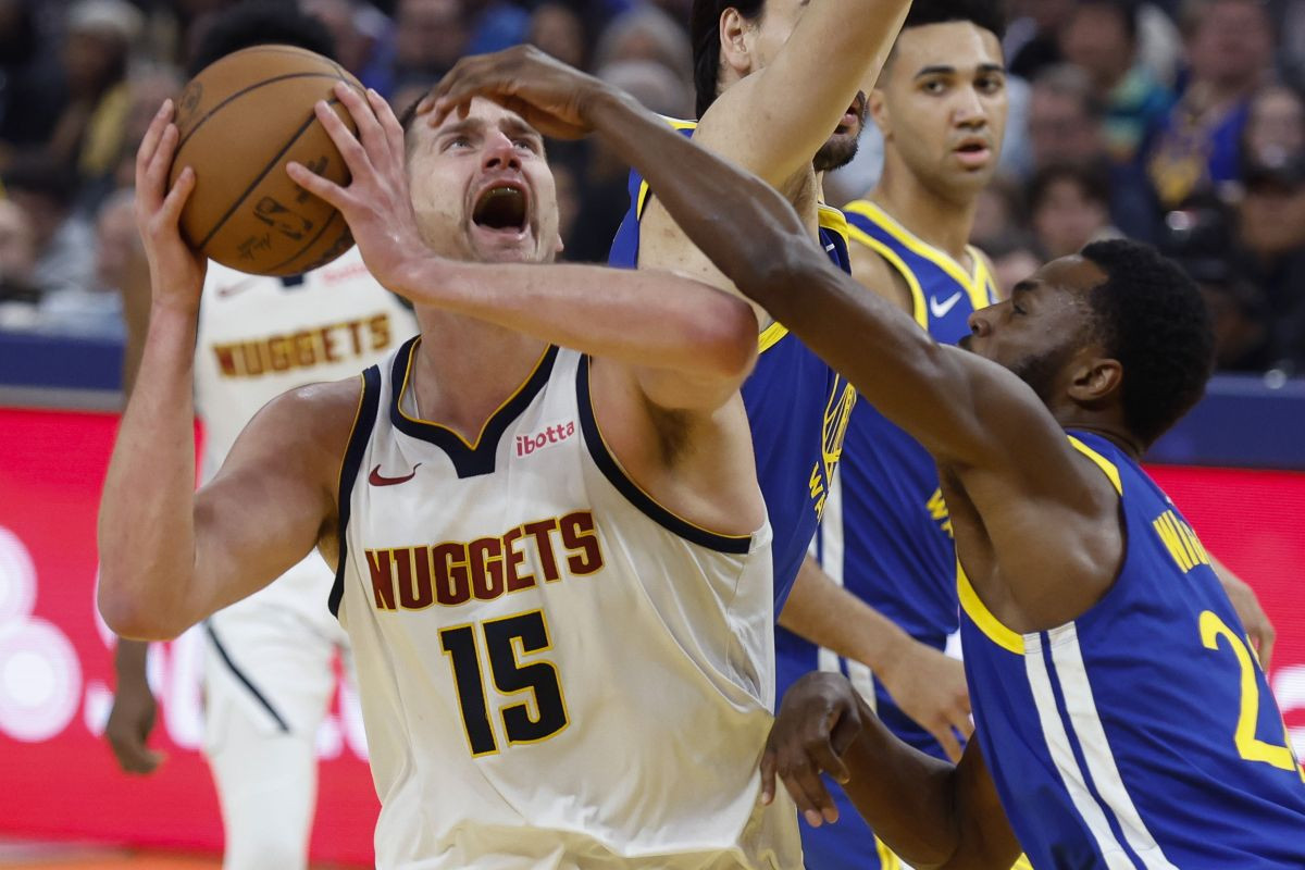 Nezaustavljivi Jokić ide ka trećoj poziciji vječne liste NBA lige, Nurkić skroman, ali Sunsi slavili