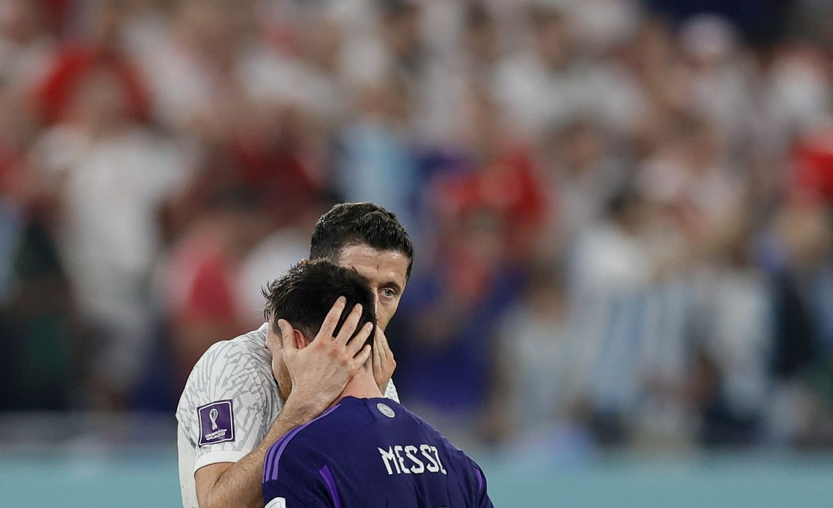 Messi i Lewandowski su imali nešto duži razgovor - Je li razlog ružna scena tokom utakmice?
