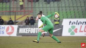Dinamo se sprema na život bez Livakovića, alternativa je golman koji je branio u Premijer ligi BiH?
