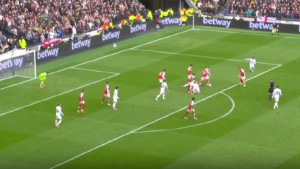 Svi iz Tottenhama ponovo bijesni na Olivera - Dva igrača leže, svi traže penal, a onda kontra i gol