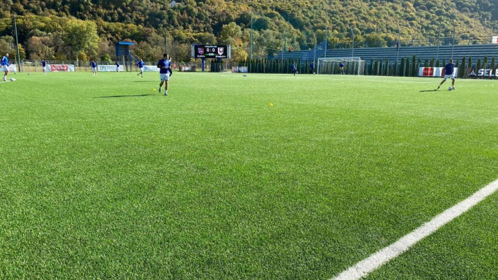 Kakav je teren dočekao fudbalere Sarajeva u Krupi?