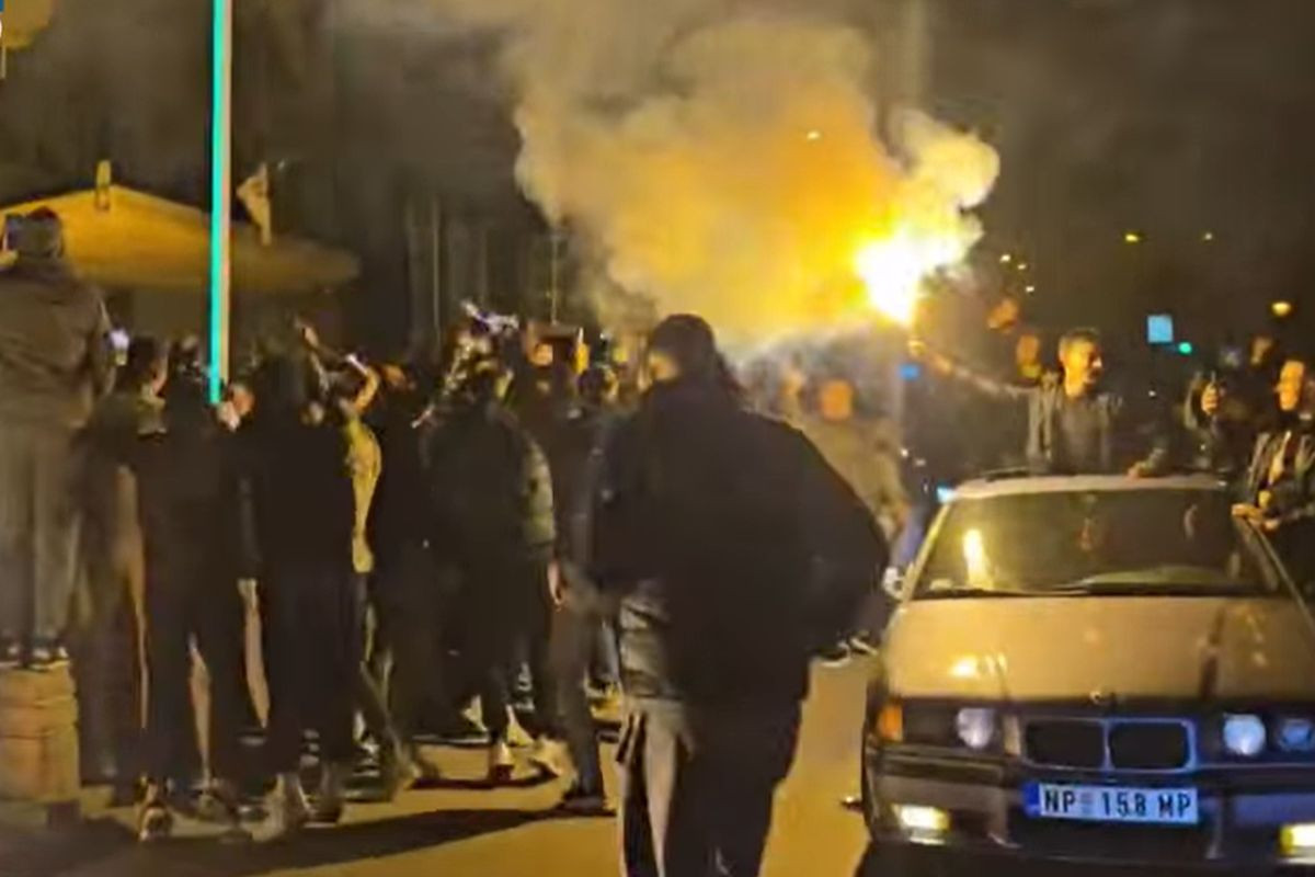 U Novom Pazaru ne mogu bez Bosne - Usred slavlja samo je krenulo neizbježno U Novom Pazaru ne mogu bez Bosne - Usred slavlja samo je krenulo neizbježno