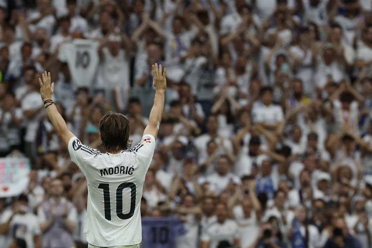 Luka Modrić je otišao - Izabrano ko će naslijediti njegov broj 10 u Real Madridu! Luka Modrić je otišao - Izabrano ko će naslijediti njegov broj 10 u Real Madridu!