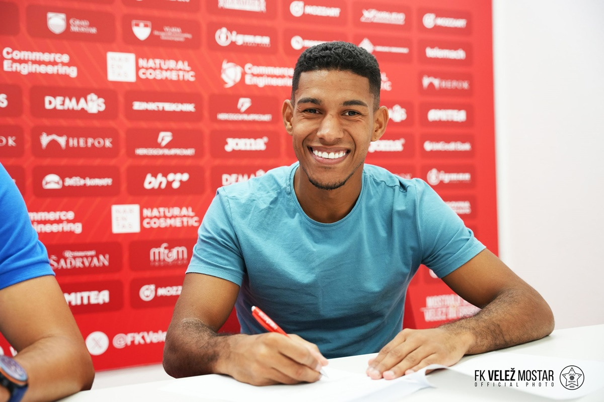 Rodrigo Souza Nascimento potpisao za FK Velež! Rodrigo Souza Nascimento potpisao za FK Velež!