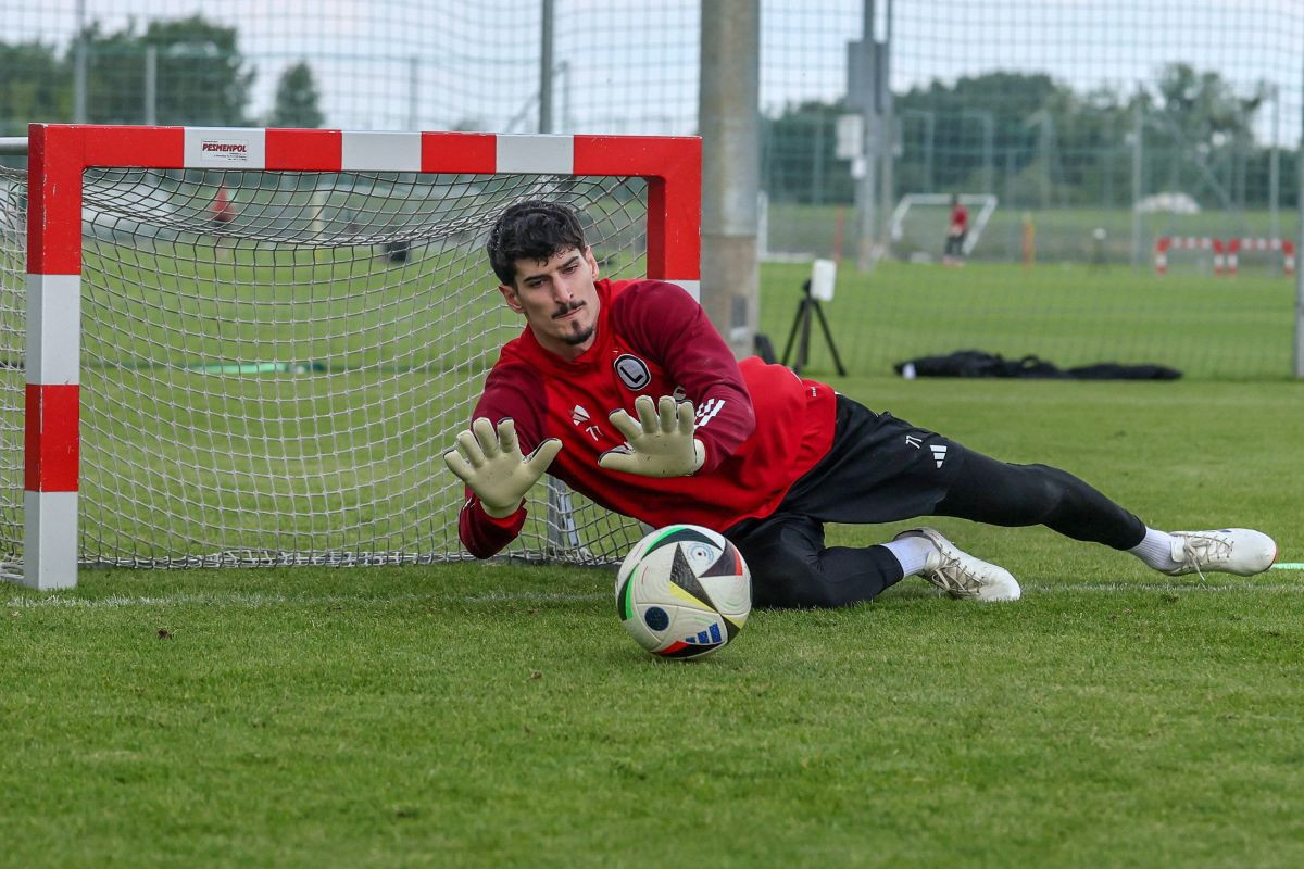 Transfer bomba: Vladan Kovačević pravi još jedan milionski transfer, karijeru nastavlja u Engleskoj Transfer bomba: Vladan Kovačević pravi još jedan milionski transfer, karijeru nastavlja u Engleskoj
