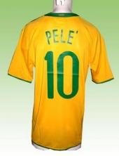 Pele dobiva muzej Pele dobiva muzej
