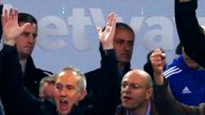 Fotografija obišla svijet: Mourinho 'tugovao' na tribini