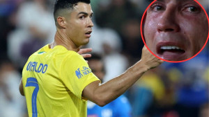 Nevjerovatne scene iz Arabije: Cristiano pada na teren i plače kao malo dijete!