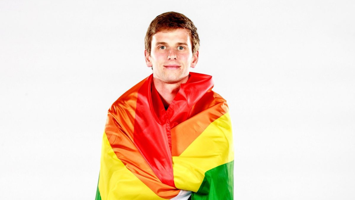 Fudbaler "izašao iz ormara": Otvoreno sam gej!