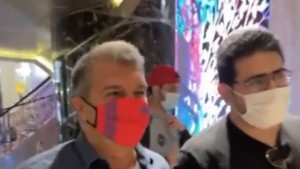 Navijači na aerodromu rekli Laporti koga da dovede, a on kroz smijeh poručio: "Ko je taj?"