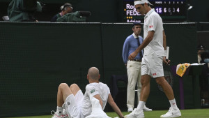 Federer nekako preživio prvo kolo Wimbledona 