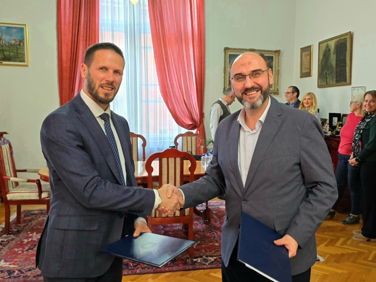 Univerzitet u Sarajevu i Bosnalijek potpisali Sporazum o naučno-tehnološkoj saradnji Univerzitet u Sarajevu i Bosnalijek potpisali Sporazum o naučno-tehnološkoj saradnji