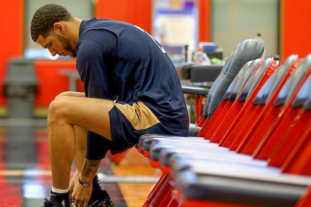 Karijera NBA zvijezde završava se u 27. godini? "Vidio sam da šutira, skače, ali..." Karijera NBA zvijezde završava se u 27. godini? "Vidio sam da šutira, skače, ali..."