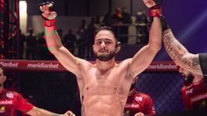 Spektakl crnogorske 'Kobre' - Miloš Janičić ekspresno završio Oliveiru!