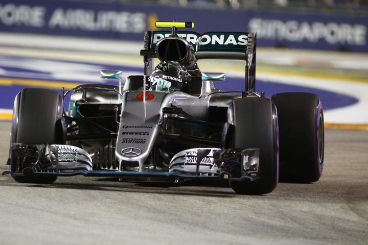 Rosberg dominantan, nepoželjan gost na treningu