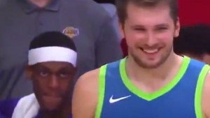 Kamere snimile kako Rajon Rondo zaljubljeno posmatra Luku Dončića