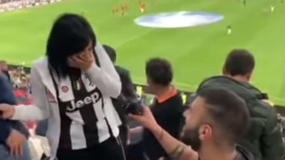 'Ronaldo' zaprosio djevojku prije meča Juventus - Empoli, Pjanić 'bacio' lajk 