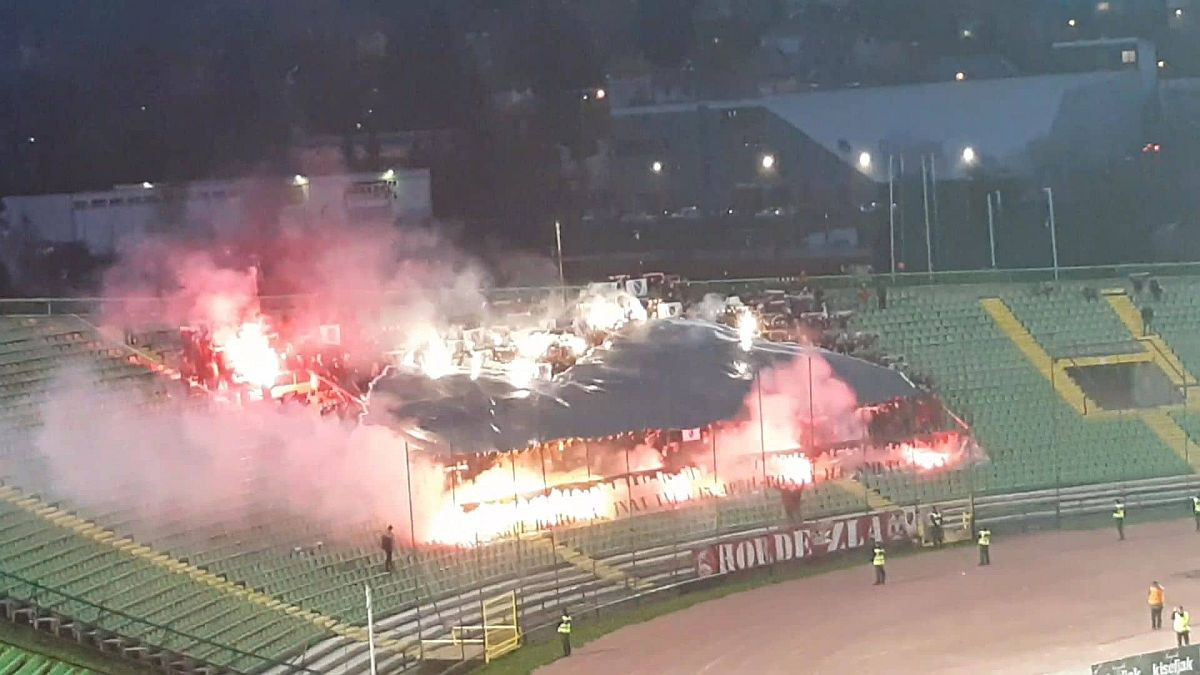 Navijači FK Sarajevo "zapalili" sjever!