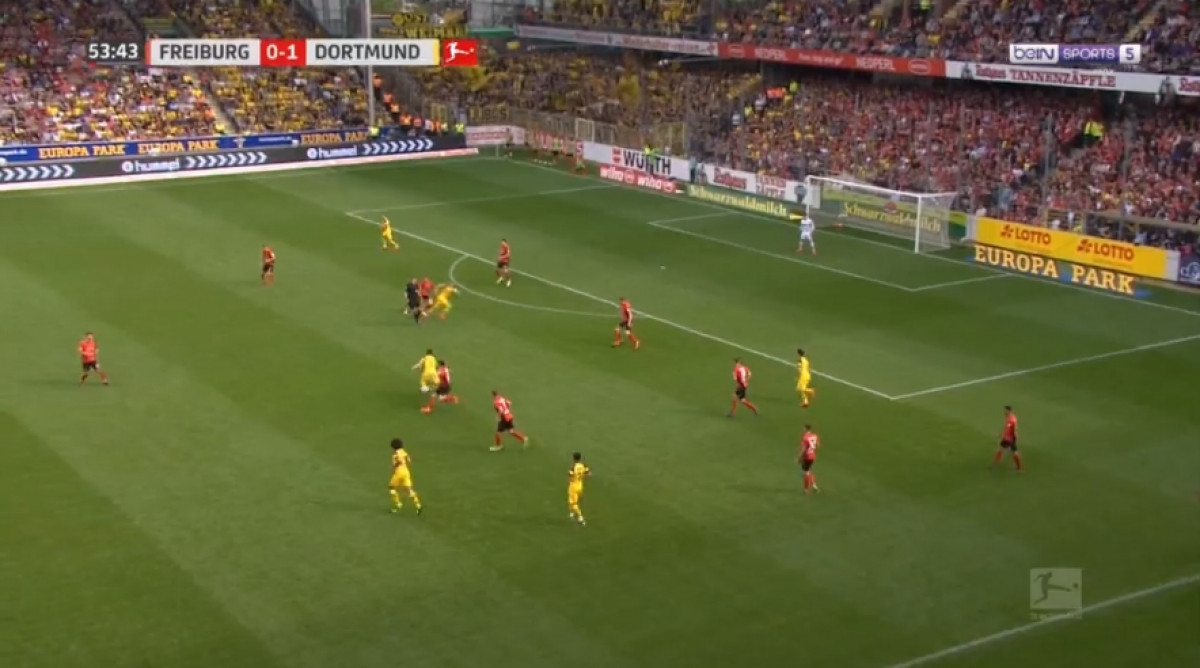 Igrači Dortmunda sjajnom akcijom izbacili cijelu odbranu Freiburga i stigli do 2:0