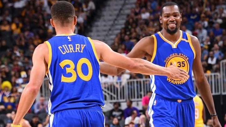 Curry ušao u TOP 10 trojkaša NBA lige