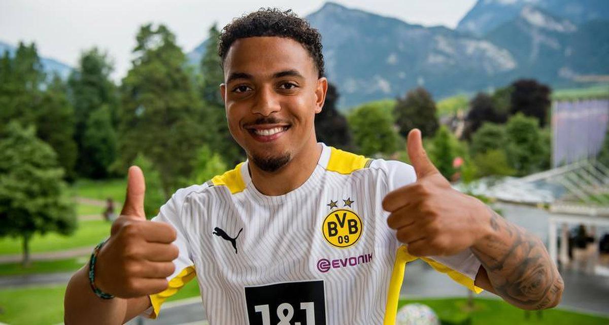 Borussia potvrdila transfer mlade zvijezde: Klub možda nije zadovoljan, ali Raiola i igrač slave