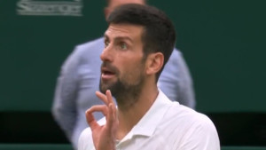 Nevjerovatna scena na Wimbledonu - Novak Đoković ostao bez poena iz nestvarnog razloga