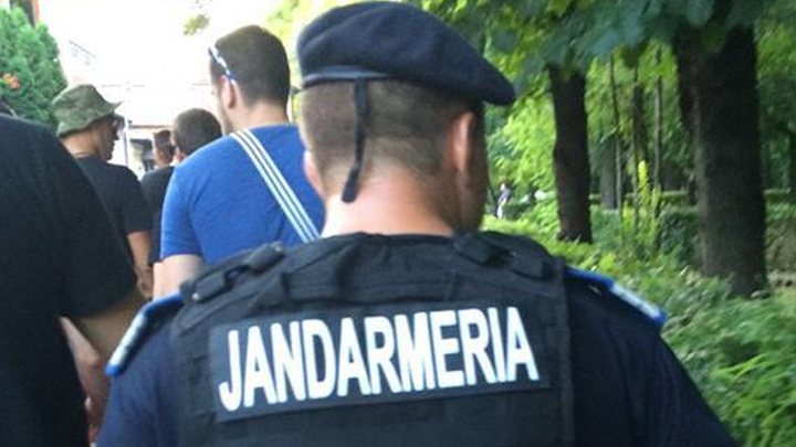 Navijači Hajduka ismijali rumunskog policajca