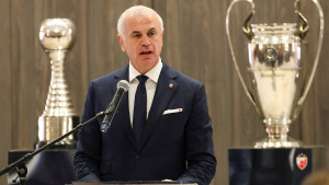 Novogodišnji poklon Delijama: Zvezdan Terzić završava vrhunski transfer od sedam miliona eura!