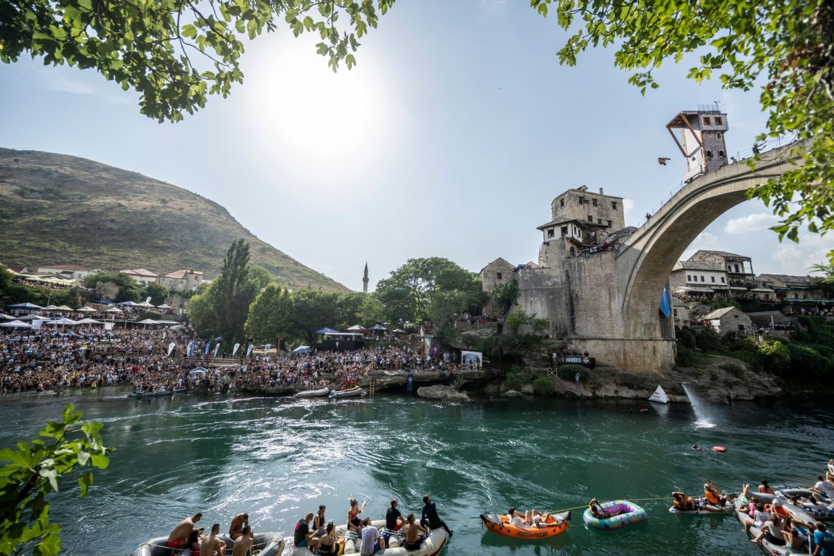 Hoće li pobjednici Red Bull Cliff Diving sezone biti odlučeni u Mostaru?