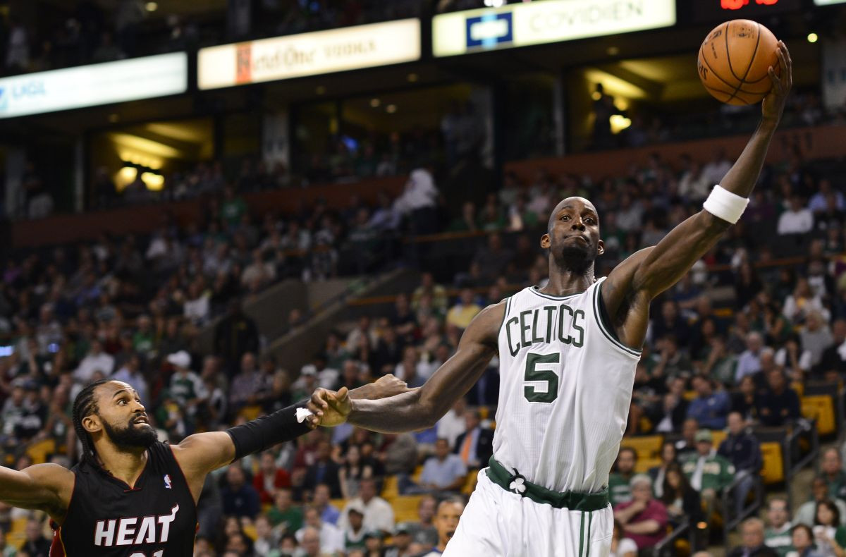 Boston Celticsi iz upotrebe povlače dres s brojem 5 Boston Celticsi iz upotrebe povlače dres s brojem 5