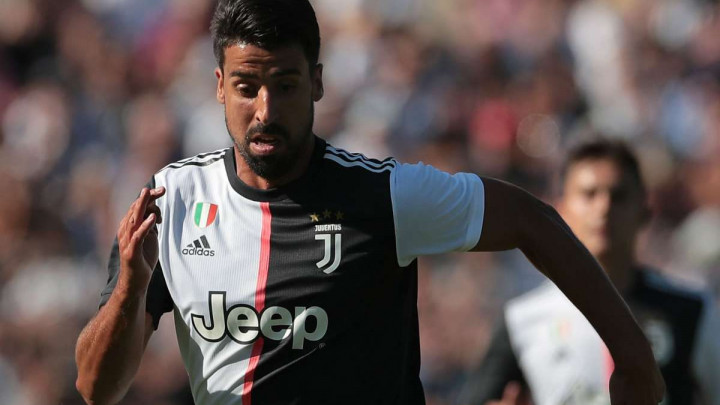 Khedira se vratio treninzima Juventusa, ali za njega u Torinu više nema mjesta