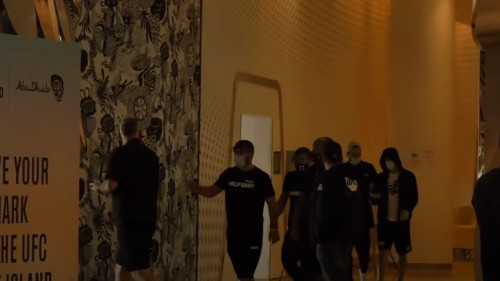 Sekunde su dijelile od susreta Khabiba i Conora oči u oči