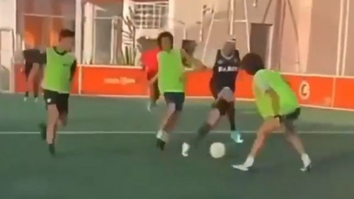 Odmara u Maroku: Mbappe utrčao na termin i prisutne ostavio bez teksta svojim potezima