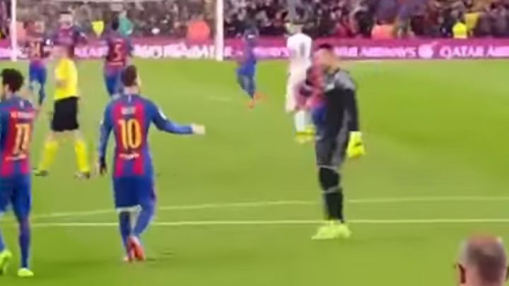 Messi i Alves pokazali zašto volimo fudbal