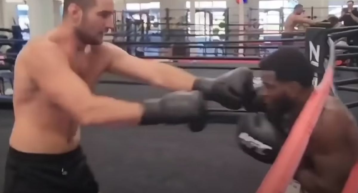 Vrijeđao poznatog borca na društvenim mrežama, ovaj ga našao i pružio mu šansu da se dokaže u ringu