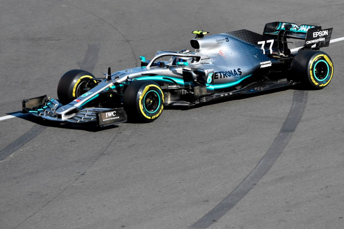 Dvostruka pobjeda Mercedesa u Bakuu, Bottas slavio ispred Hamiltona