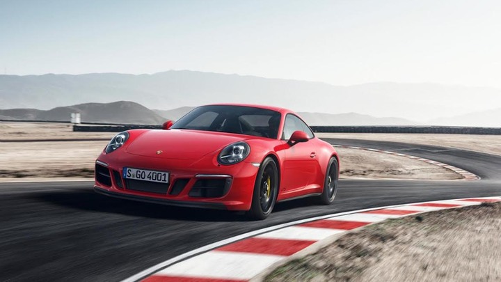 Vrijeme je za novi 911 GTS, za one koji žele zabavu u vožnji