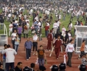 Zamalek ispao, navijači uletili na teren